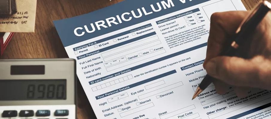 Jak napsat životopis, aby zaujal Vašeho budoucího zaměstnavatele Jak napsat životopis, aby zaujal Vašeho budoucího zaměstnavatele