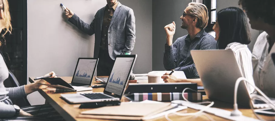 Nová generace nastupuje na trh práce. Co to znamená pro firmy? Nová generace nastupuje na trh práce. Co to znamená pro firmy?