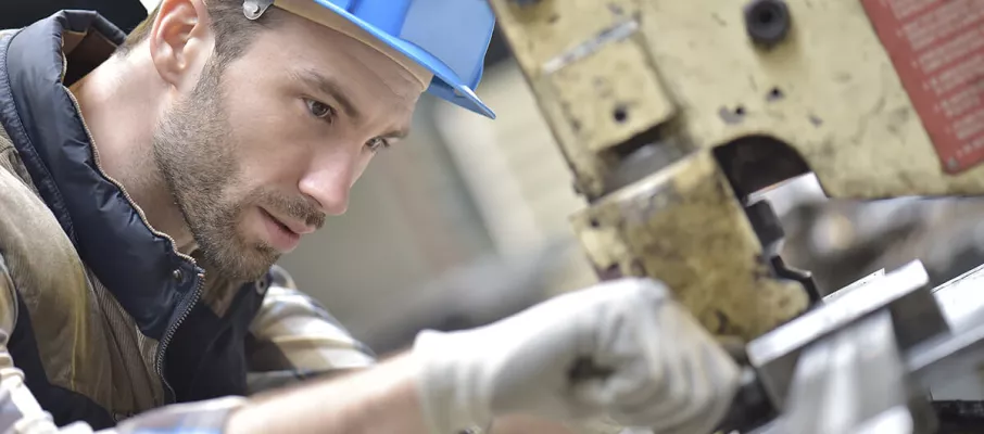 Outsourcing výroby - převod na externího dodavatele výrobní funkce nebo části úkolů spojených s výrobou výrobků Outsourcing výroby - převod na externího dodavatele výrobní funkce nebo části úkolů spojených s výrobou výrobků