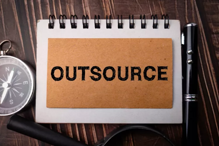 Outsourcing podnikových procesů Vám pomůže nejen snížit náklady