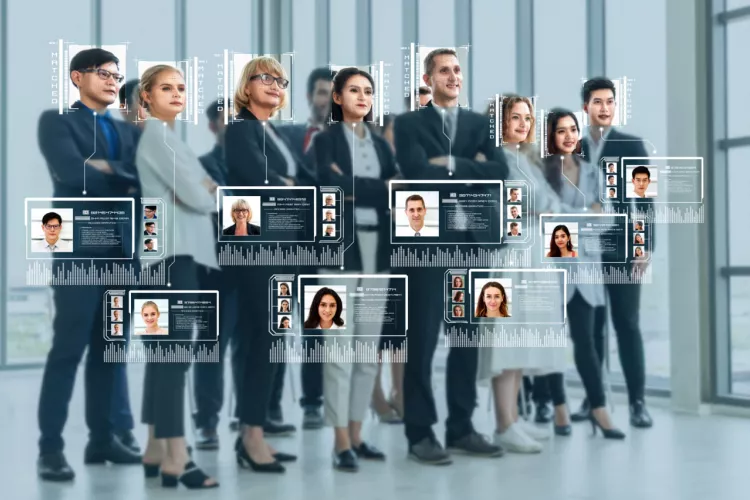 Metoda WOM patří mezi efektivní způsoby, jak najít zaměstnance