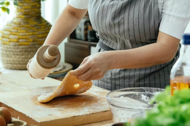 Pomocný pomocník do kuchyně. Práce v okolí Zlína 