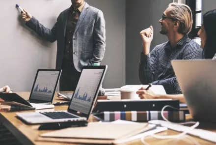 Nová generace nastupuje na trh práce. Co to znamená pro firmy?