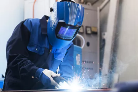 KvalifikovanÍ dělníci. Hledáte kvalifikované dělníky ze zahraničí? 