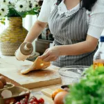 Pomocný pomocník do kuchyně. Práce v okolí Zlína  Pomocný pomocník do kuchyně. Práce v okolí Zlína