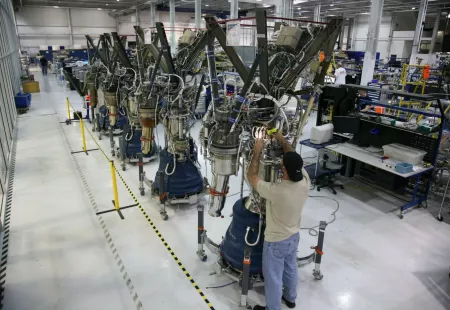 Dělník ve výrobě. Práce v blízkosti Ostravy Dělník ve výrobě. Práce v blízkosti Ostravy