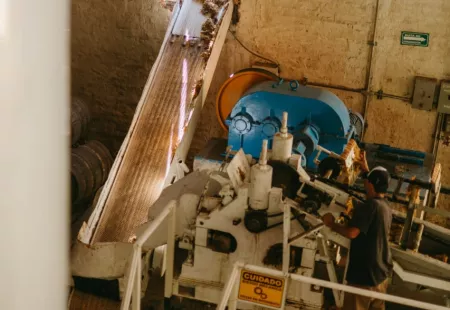 Manipulační dělník. Práce v Ořechově, 11 km od Brna Manipulační dělník. Práce v Ořechově, 11 km od Brna