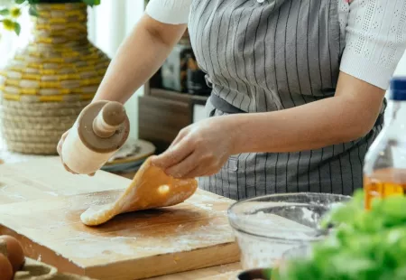 Pomocný pomocník do kuchyně. Práce v okolí Zlína Pomocný pomocník do kuchyně. Práce v okolí Zlína