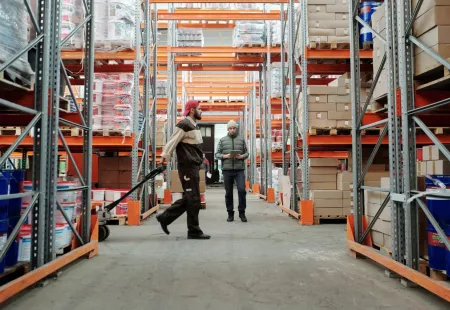 Skladník. Práce ve skladu s potravinami. Praha-západ Skladník. Práce ve skladu s potravinami. Praha-západ