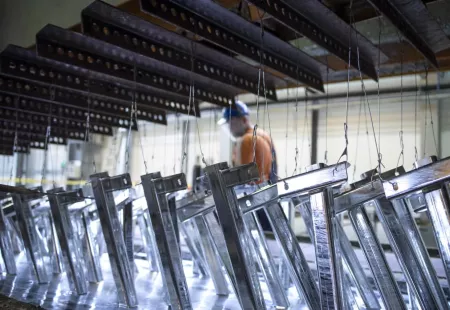 Pomocný dělník, obsluha práškové lakovny. Hodonín Pomocný dělník, obsluha práškové lakovny. Hodonín