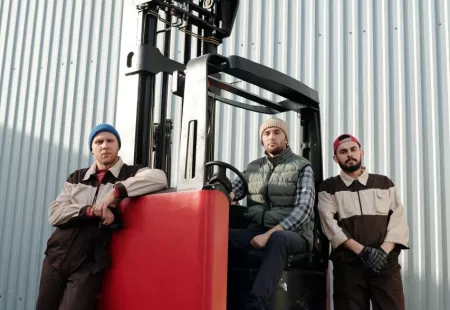 Řidič VZV retrak. Práce cca 15 km od Prahy, Pavlov Řidič VZV retrak. Práce cca 15 km od Prahy, Pavlov