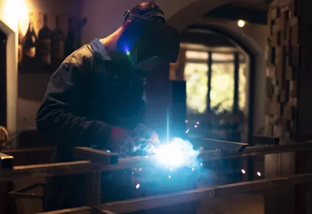 Svářeč. Práce v České republice, Moravské Budějovice Svářeč. Práce v České republice, Moravské Budějovice