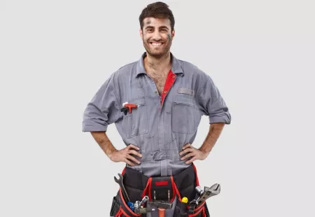 Zámečník. Montáž ocelových konstrukcí. Práce v Jihočeském kraji Zámečník. Montáž ocelových konstrukcí. Práce v Jihočeském kraji