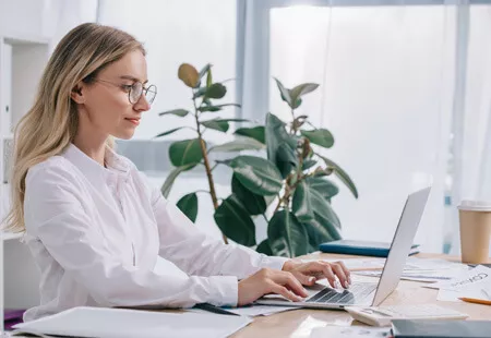 Outsourcing mzdového účetnictví a personalistiky. Mzdové účetnictví. Mzdy a personalistika. Europa WORKINTENSE Outsourcing mzdového účetnictví a personalistiky. Mzdové účetnictví. Mzdy a personalistika. Europa WORKINTENSE