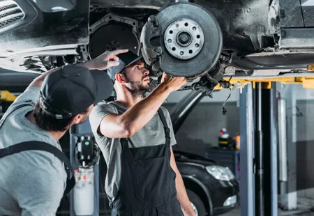 Outsourcing v automotive a průmyslu. Europa Workintense Outsourcing v automotive a průmyslu. Europa Workintense